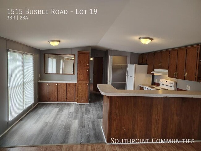 Building Photo - 1515 Busbee Rd