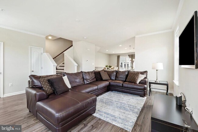 Building Photo - 6052 Krantz Dr