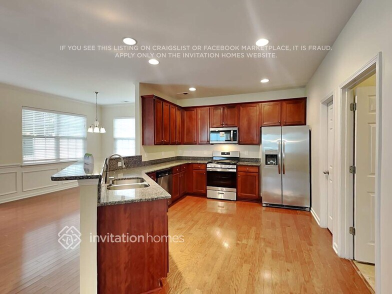 Building Photo - 10917 Hat Creek Ln