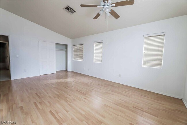 Building Photo - 2889 Dome Peak Ct