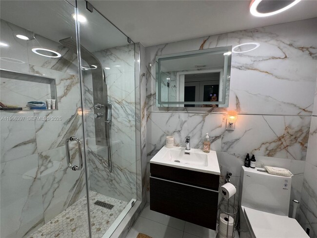 Building Photo - 19195 Mystic Pointe Dr