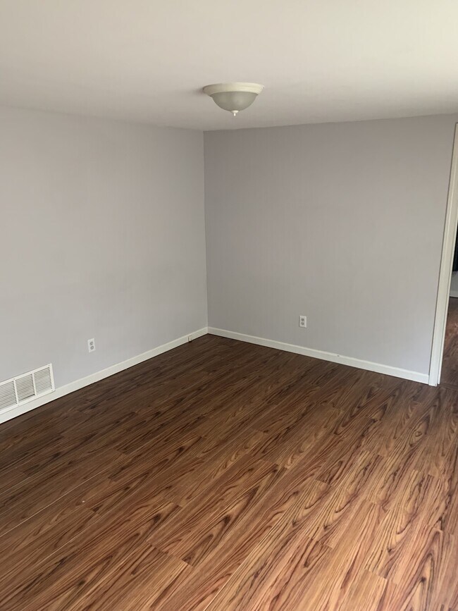 Building Photo - North