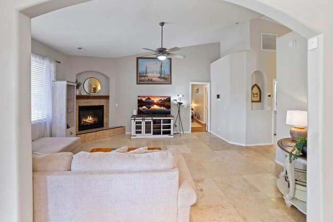 Building Photo - 603 Brookline Loop