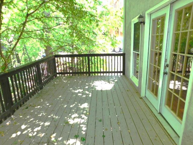 Building Photo - 8893 Carroll Manor Dr