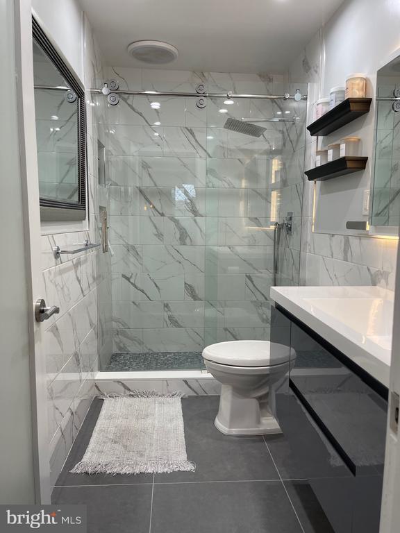 Building Photo - 519 G St SW