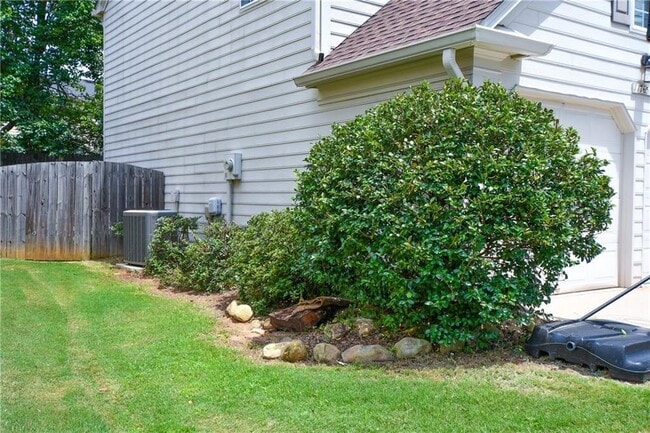 Building Photo - 11765 Carriage Park Ln