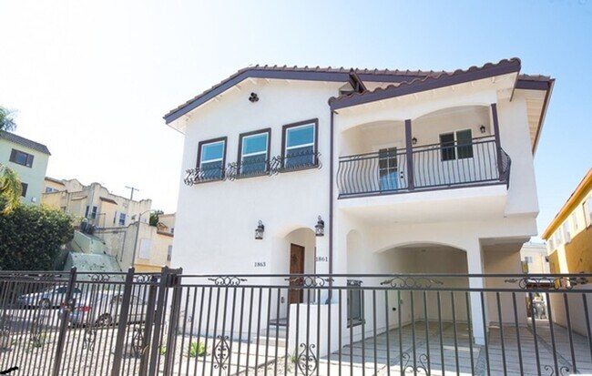 Building Photo - 1861 S Longwood Ave