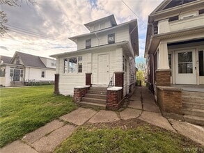 Building Photo - 2020 Forest Ave