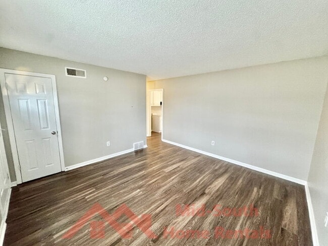 Building Photo - 3940 Schoolfield Rd