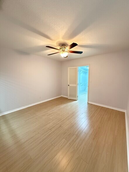 Building Photo - 5106 Gainesville Dr