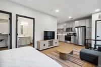 Building Photo - 423 E Michigan St