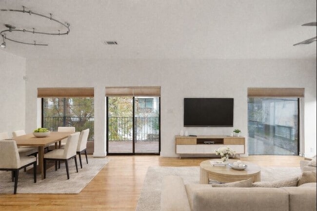 Building Photo - 4501 Eigel St