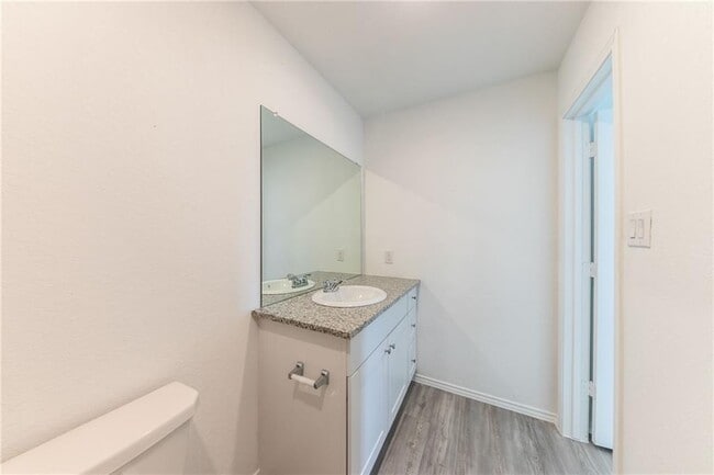 Building Photo - 2867 Rosefinch