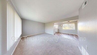 Building Photo - 1922 Cordoba St