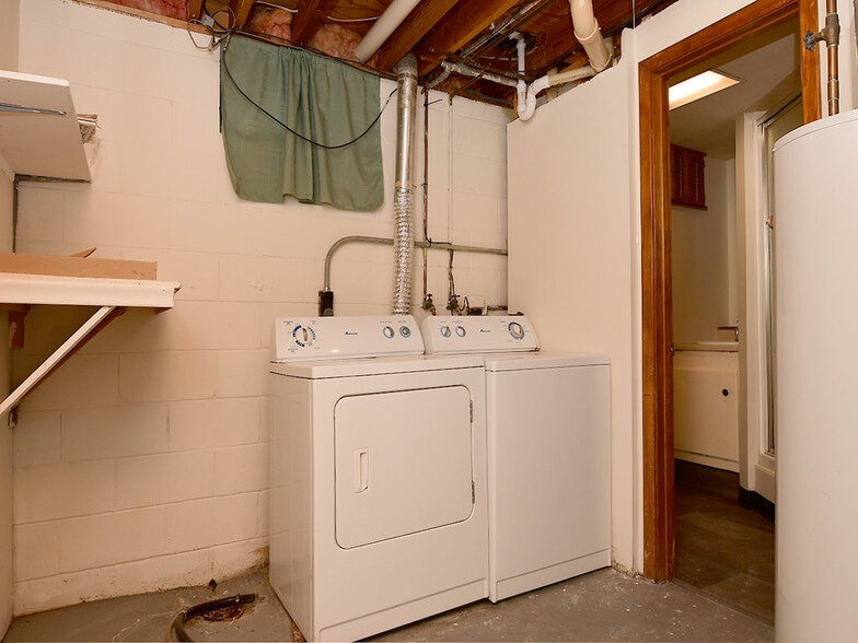 Building Photo - 14028 Madison Cir