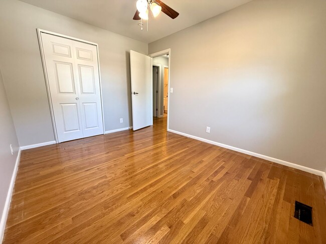 Building Photo - 575 W Market St