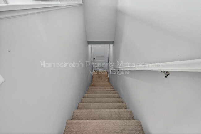 Building Photo - 401 Falcons Prey