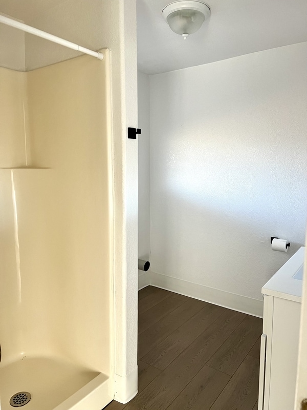 Building Photo - 272 E 200 S