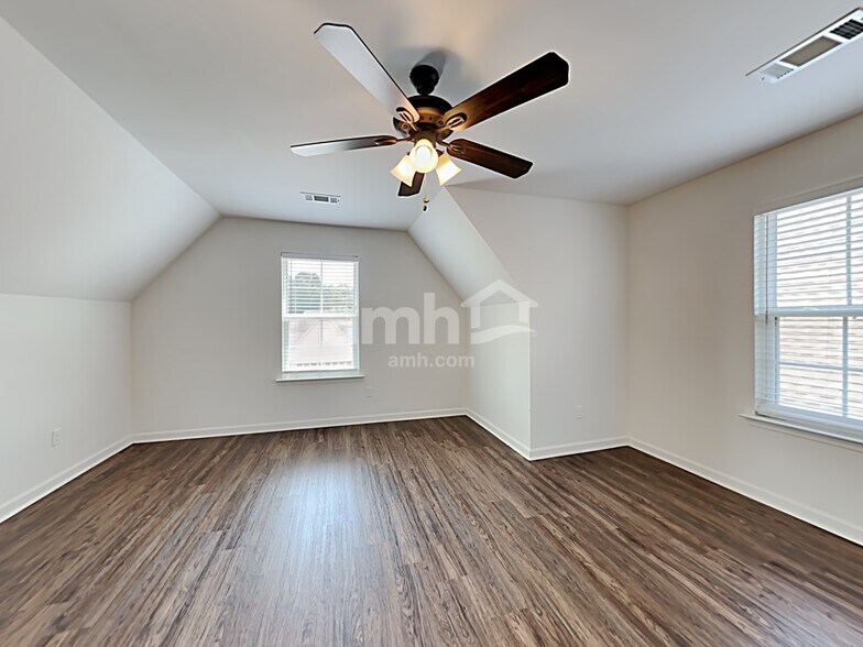 Building Photo - 6795 Jessie Hoyt Dr