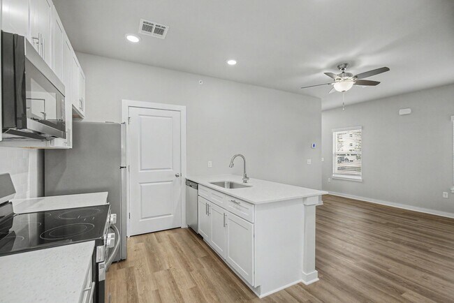 Building Photo - ***401 S. 29th Street***