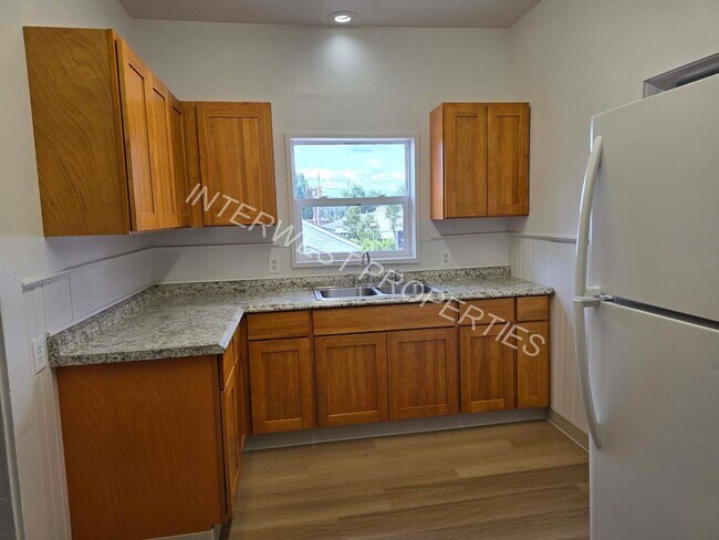 Building Photo - Recently Remodeled 2 Bd Home in Kalama with W/D Hookups!