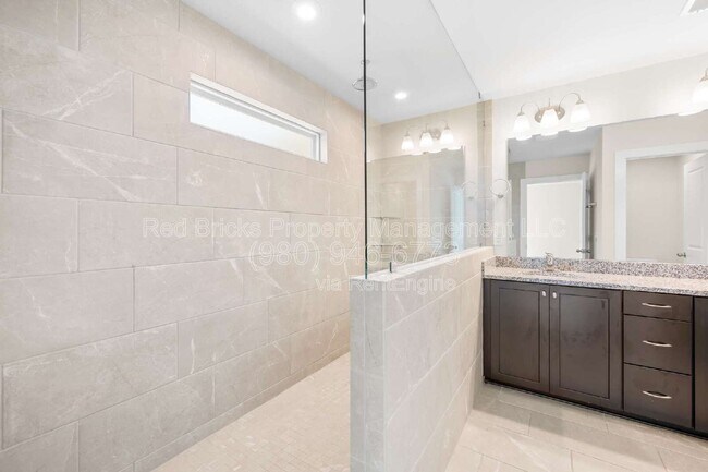 Building Photo - 2837 Ensemble Ct