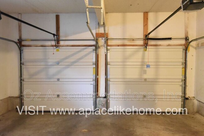 Building Photo - 6301 W 153rd St