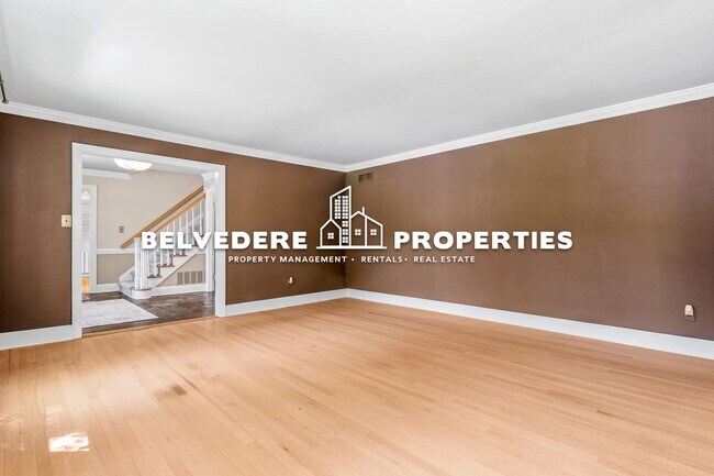 Building Photo - 4 bed in Hamilton Lakes