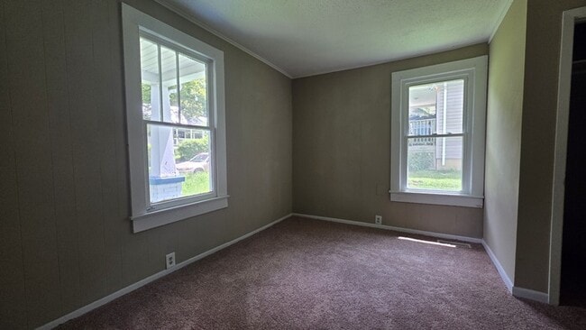 Building Photo - Renovated Cottage for Rent