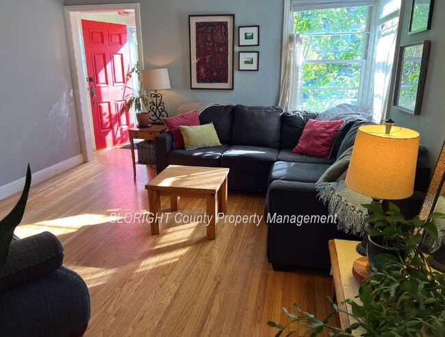 Building Photo - AVAILABLE JULY - 2 Bed/ 1 Bath shared home near Downtown SLO