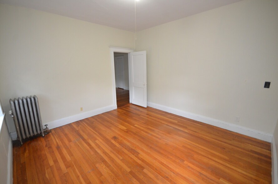 Building Photo - 9A Egremont Rd