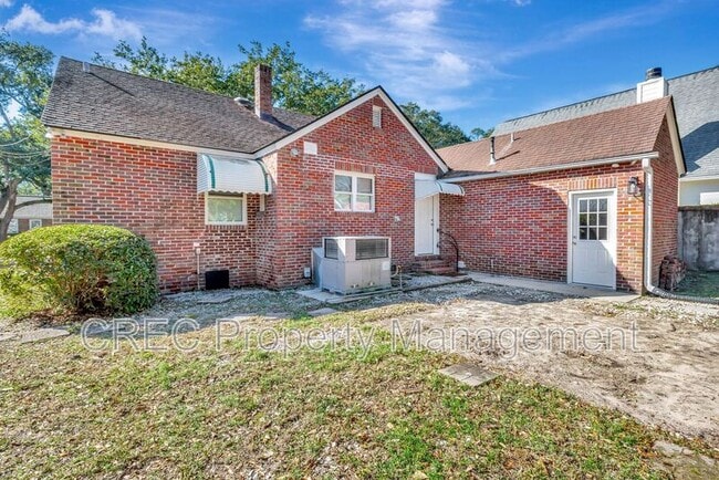 Building Photo - 9 Penn Ave