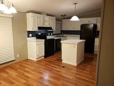 Building Photo - Very Nice Piedmont Mobile Home