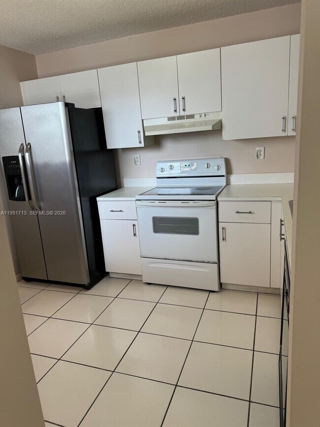 Building Photo - 12527 NW 11th Ln