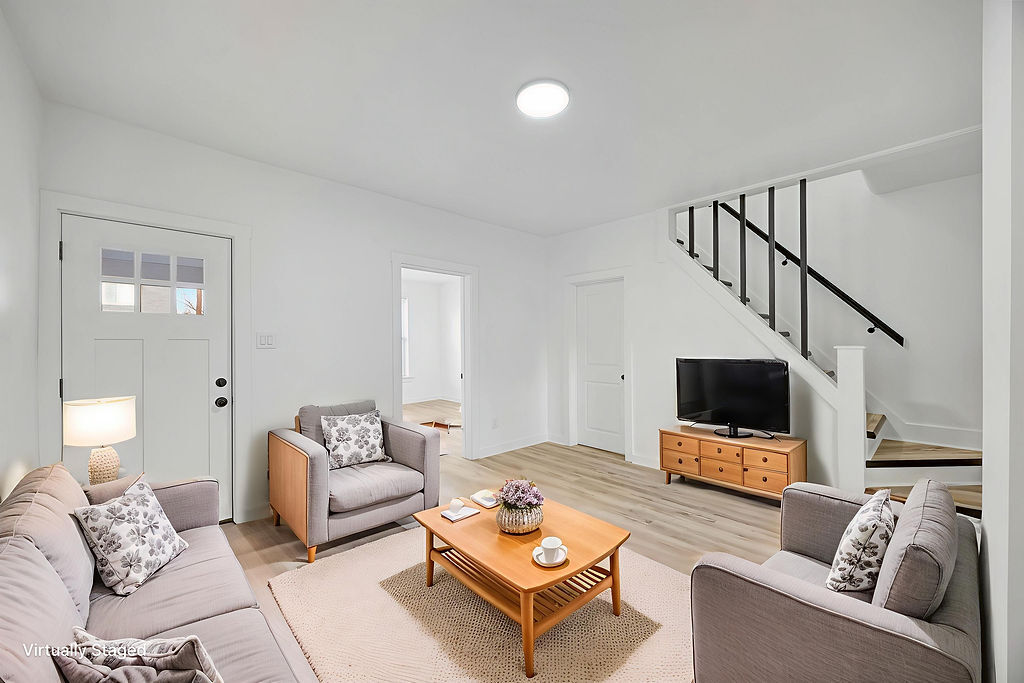 Building Photo - 2022 Central Ave