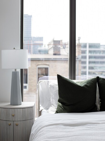 Building Photo - 1104 W Randolph St