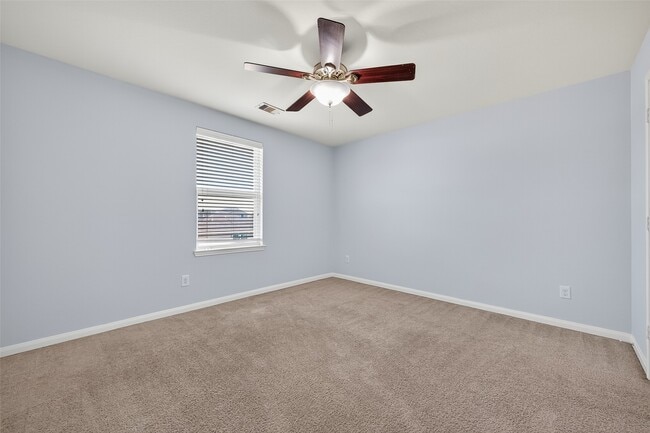 Building Photo - 5119 Harbor Palm Dr