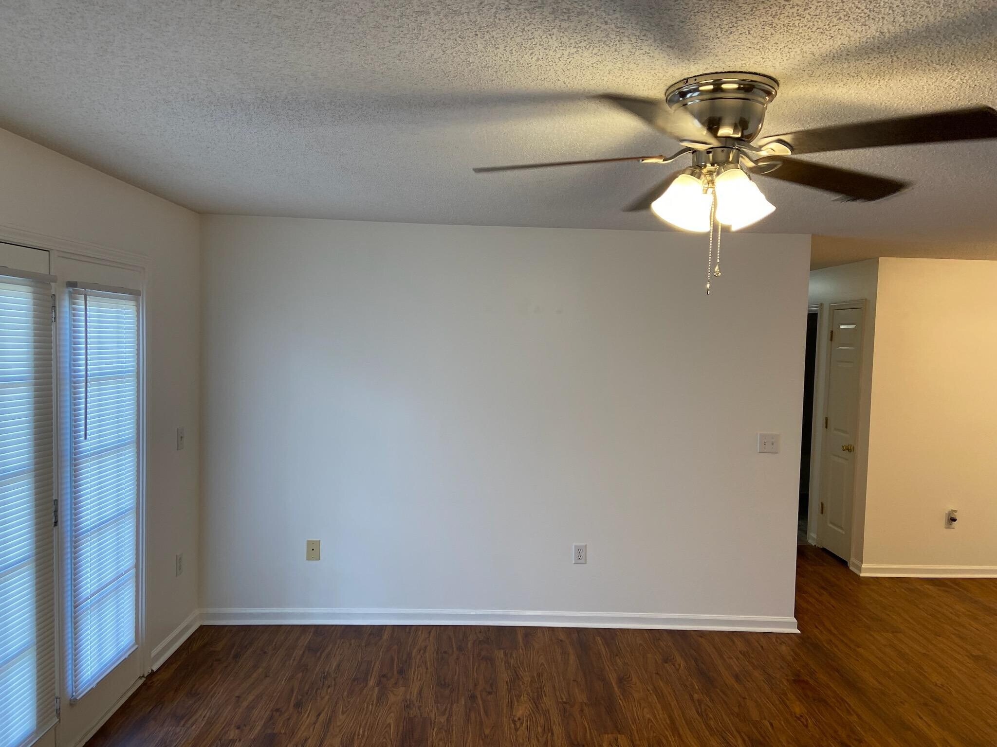 Building Photo - 501 Pelham Square Way
