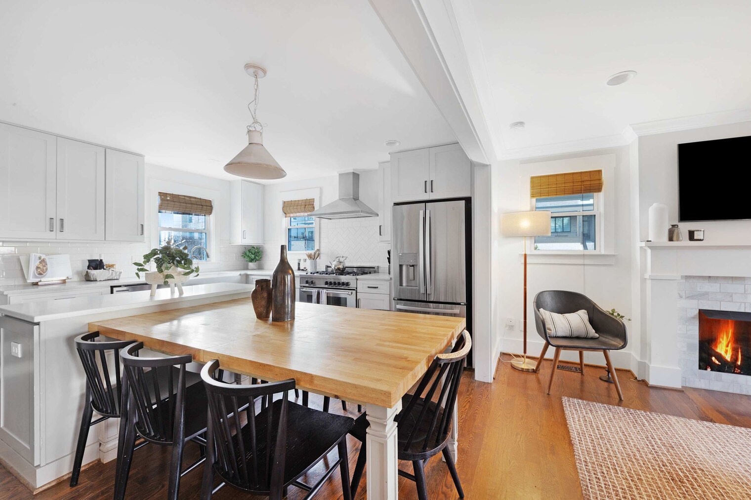 Building Photo - 1701 Neal Terrace