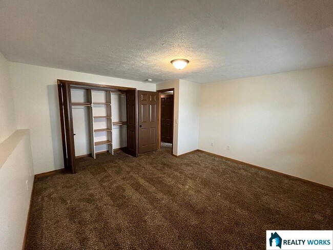 Building Photo - 8020 Renatta Dr