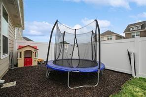 Building Photo - 10013 Adams Ln