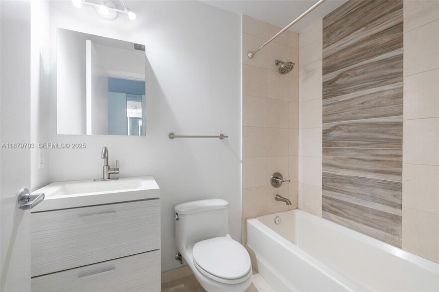 Building Photo - 60 SW 13th St