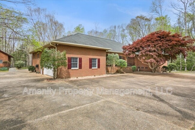 Building Photo - 5974 Ladysmeade Ln