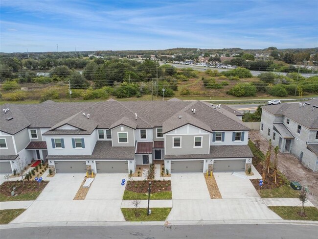 Building Photo - 8221 Cor Pne Wy