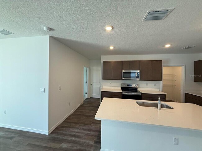 Building Photo - 32514 Weathered Oak Dr