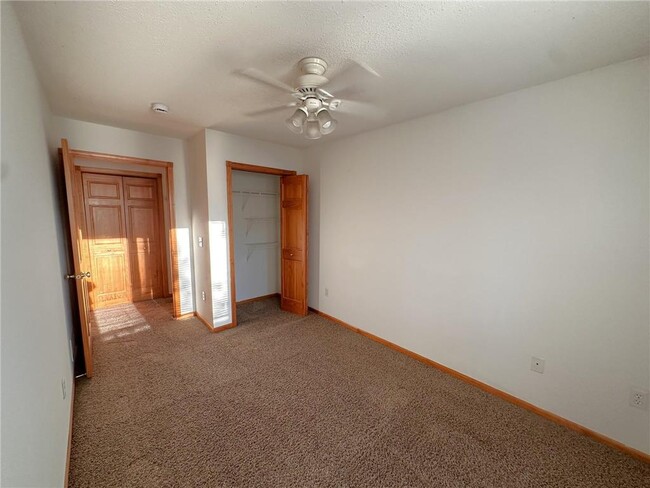 Building Photo - 1279 Pinewood Trail