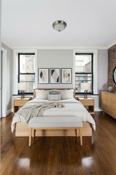 Building Photo - 1373 1st Ave