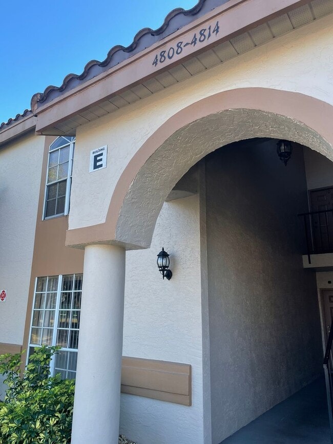 Primary Photo - Great 3/2 Condo Centrally Located in Orlando