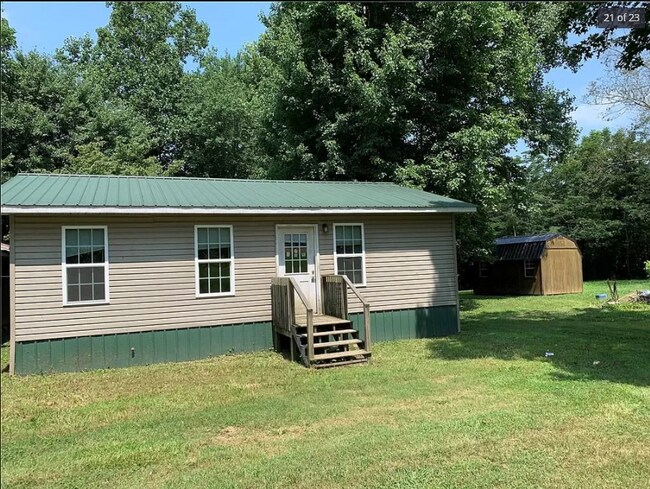 Building Photo - 55 Pell Dr