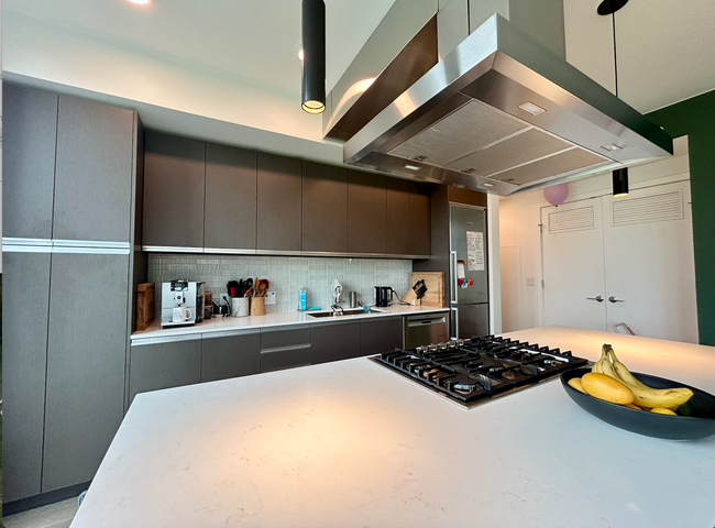 Building Photo - First Hill Condo